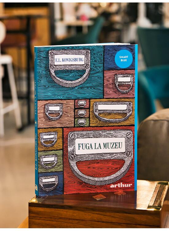 Fuga la muzeu | paperback - gallery big 3