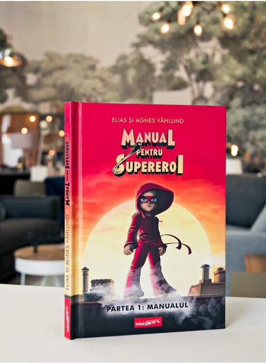 Manual pentru Supereroi 1: Manualul - gallery big 3