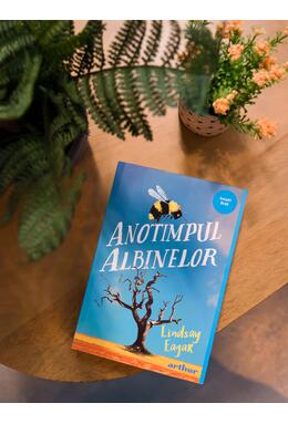 Anotimpul albinelor | paperback