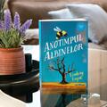 Anotimpul albinelor | paperback - gallery small 