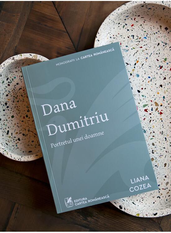 Dana Dumitriu. Portretul unei doamne - gallery big 6