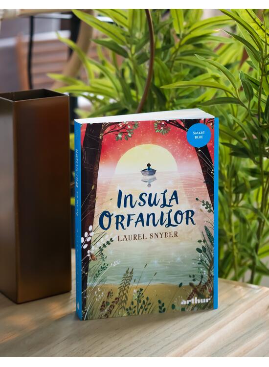 Insula orfanilor | paperback - gallery big 3