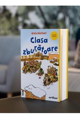 Clasa zburătoare | paperback