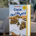 Clasa zburătoare | paperback - gallery small 