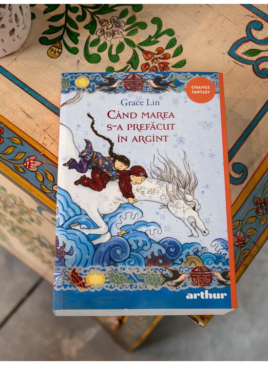 Când marea s-a prefăcut în argint | paperback - gallery big 3