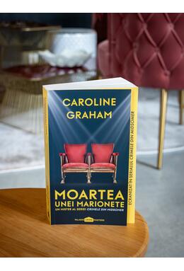 Moartea unei marionete | paperback