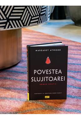 Povestea Slujitoarei. Roman grafic