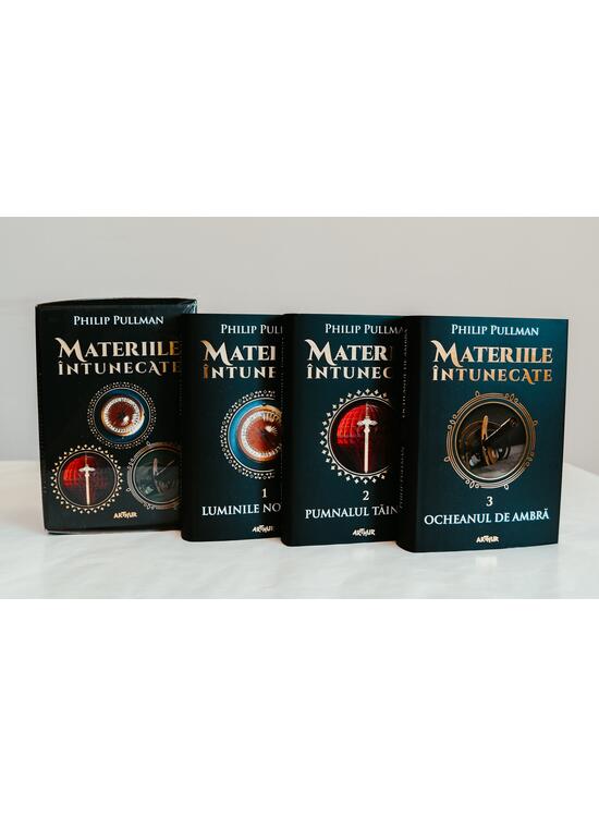 Box set "Materiile întunecate" - gallery big 3